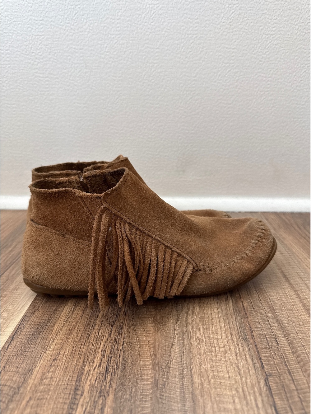 Minnetonka Brown Suede Fringe Ankle Booties Size 7.5